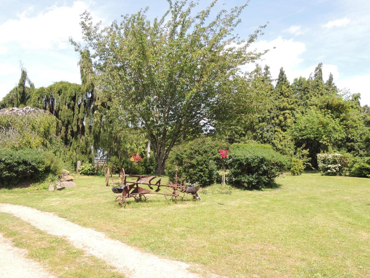 Bed and Breakfast La Ferme Du Bourg Eraines Exterior foto