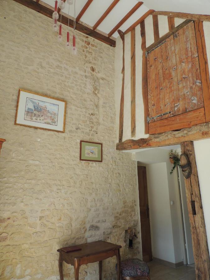 Bed and Breakfast La Ferme Du Bourg Eraines Exterior foto